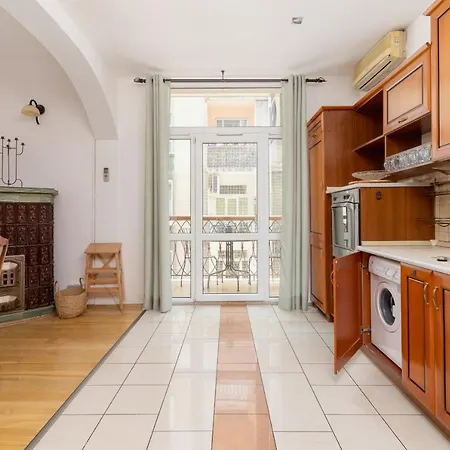 Spacious Retro In The Center Of Cracow By Renters Daire *