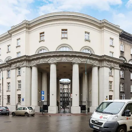 Spacious Retro In The Center Of Cracow By Renters Daire