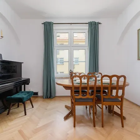 Apartmán Spacious Retro In The Center Of Cracow By Renters