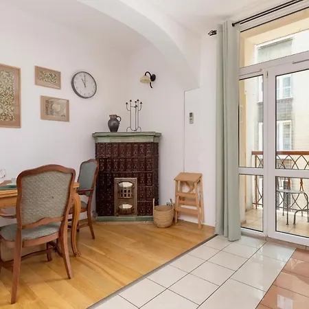 Spacious Retro In The Center Of Cracow By Renters * Krakow