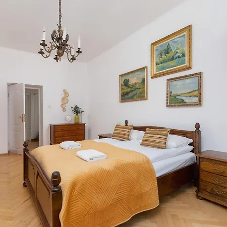 Apartmán Spacious Retro In The Center Of Cracow By Renters