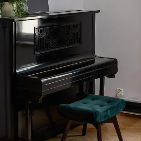 Spacious Retro In The Center Of Cracow By Renters Krasków